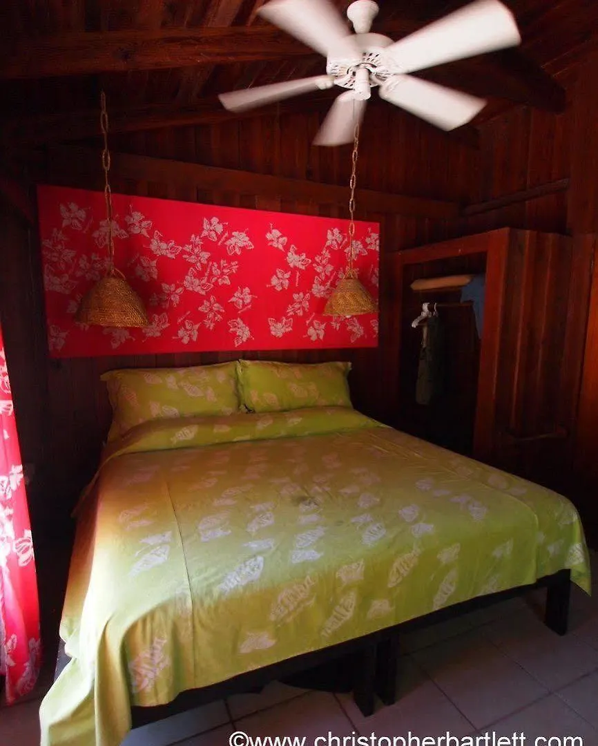 אנדרוס טאון Small Hope Bay Lodge 5*, אנדרוס טאון